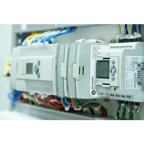 240v पीएलसी नियंत्रण पैनल