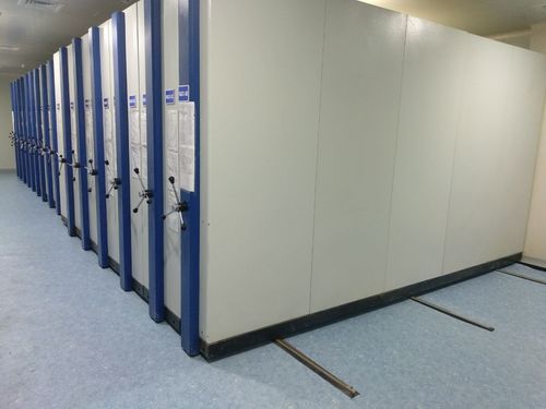Mobile Compactor - Color: White