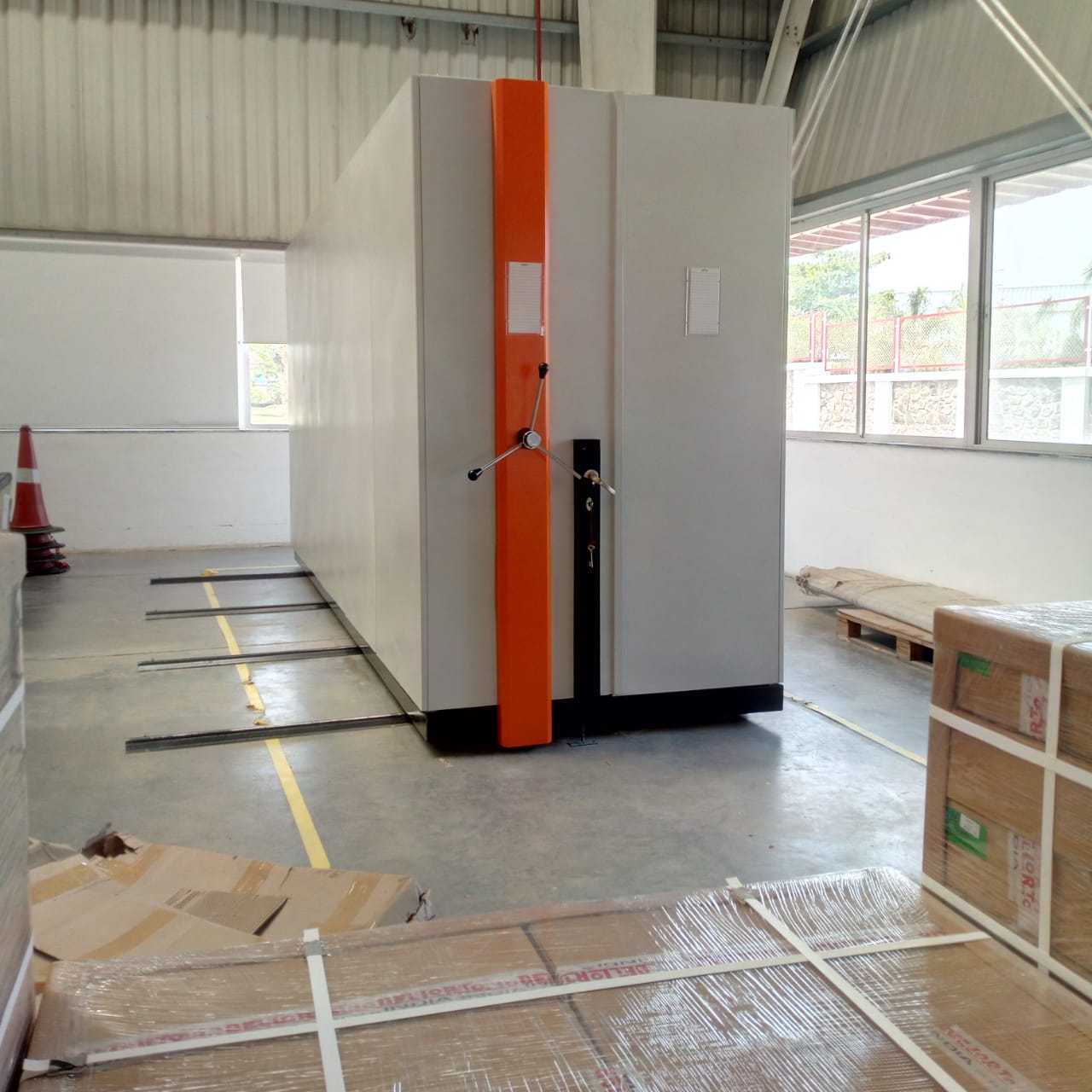 File Compactor Storage Systems - Steel Material, Standard Size, White Color | User-friendly, Mobile & Cost Effective For Industrial And Commercial Use