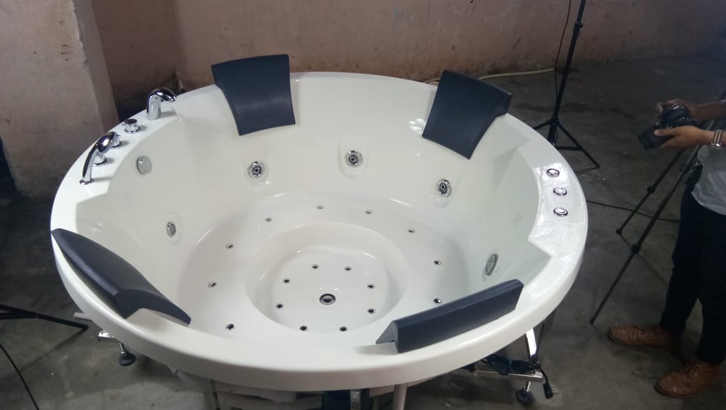 Acrylic Spa Bathtub