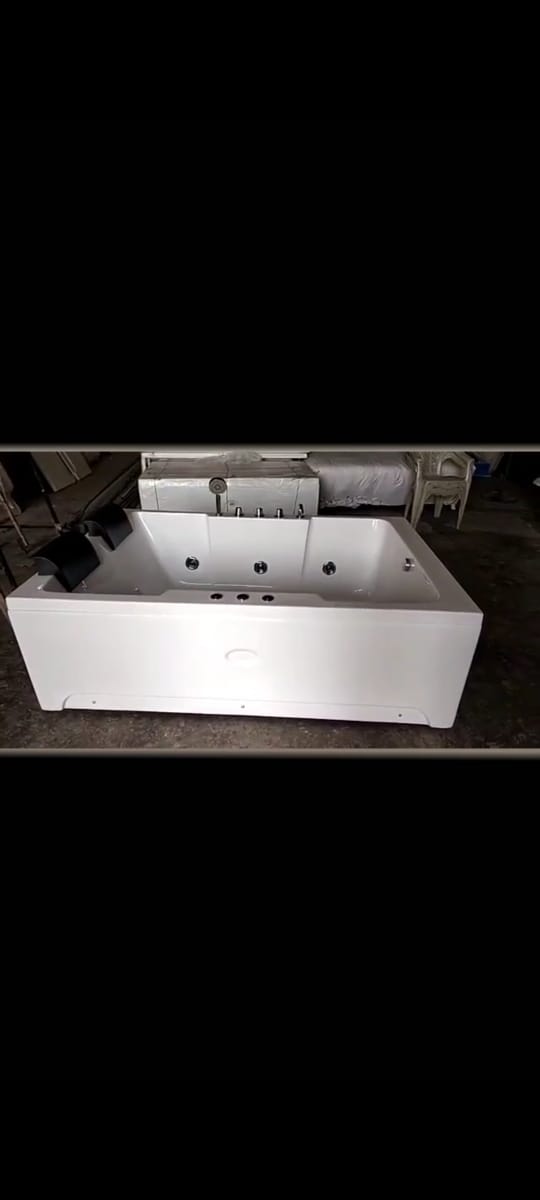 Hydrotherapy Bathtub