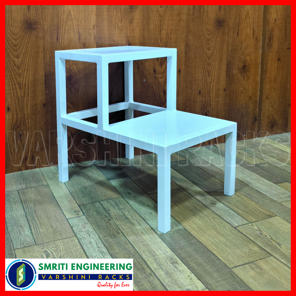 Steel Step Stool - Capacity: 250 Kg