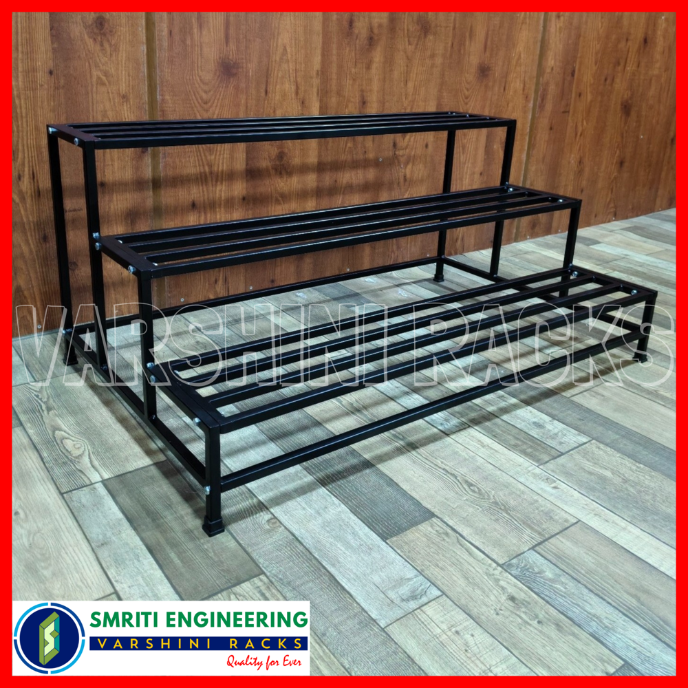 3 Tier Garden Plant Stand - Color: Black