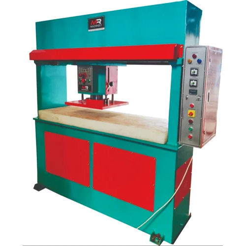 Clicker Cutting Machine - Automatic Grade: Automatic