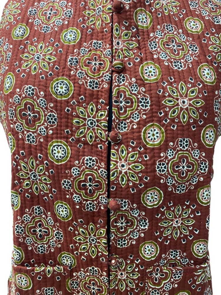 Cotton Quilted Sleeveless Short Jacket