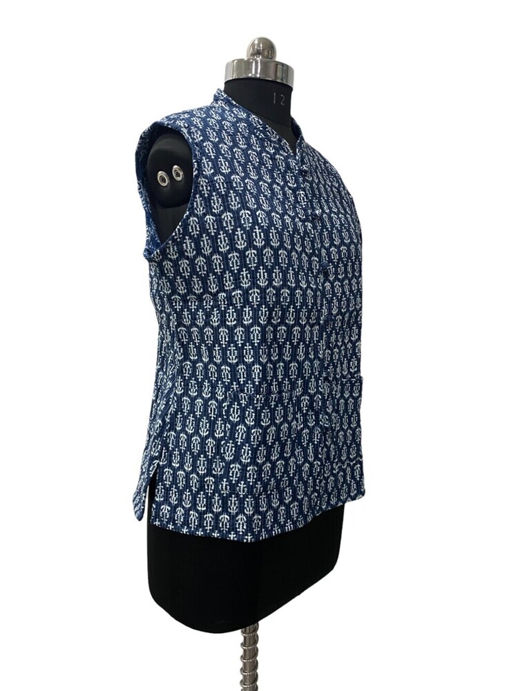 Cotton Quilted Sleeveless Indigo Jacket - Customized Size, Breathable & Washable | Double Pockets, All-season Design In Blue And White