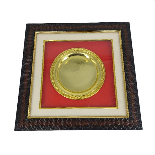 Wooden Frame Memento - Size: 10-15 Inch