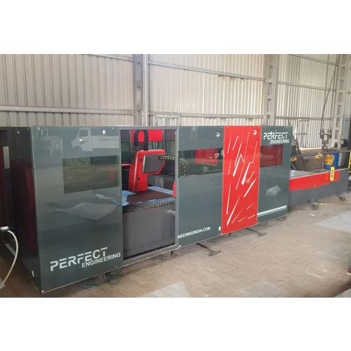 15OO W Closed Body Cypcut Special Fiber Laser Cutting Machine