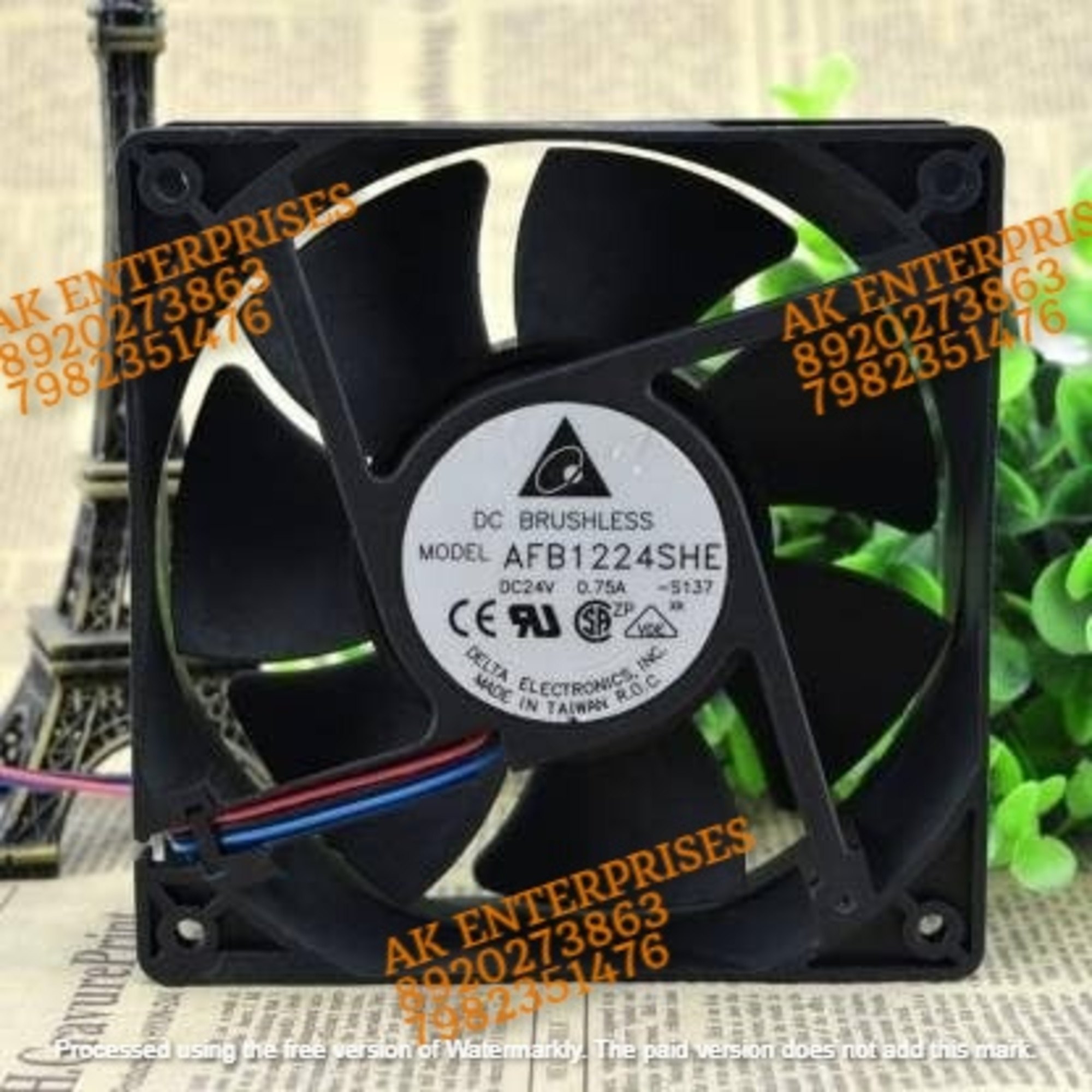  Delta AFB1224SHE Axial Fan 24V-0.75A DC Brushless Air Cooling Fan 3700 RPM 120 * 120 * 38mm 4-Wire