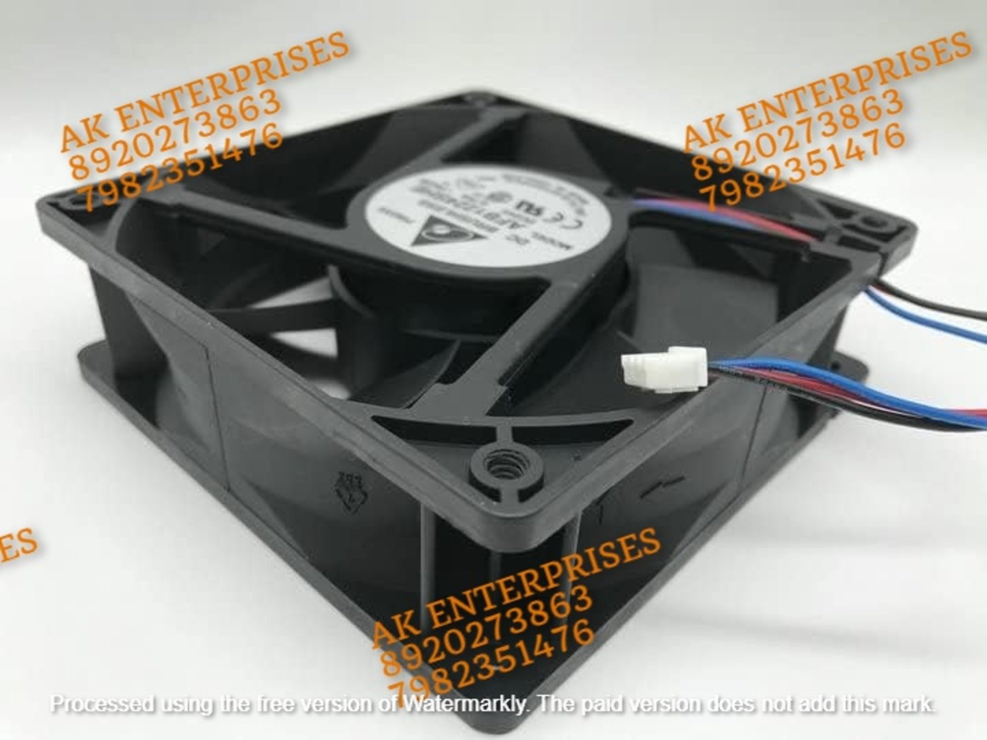  Delta AFB1224SHE Axial Fan 24V-0.75A DC Brushless Air Cooling Fan 3700 RPM 120 * 120 * 38mm 4-Wire