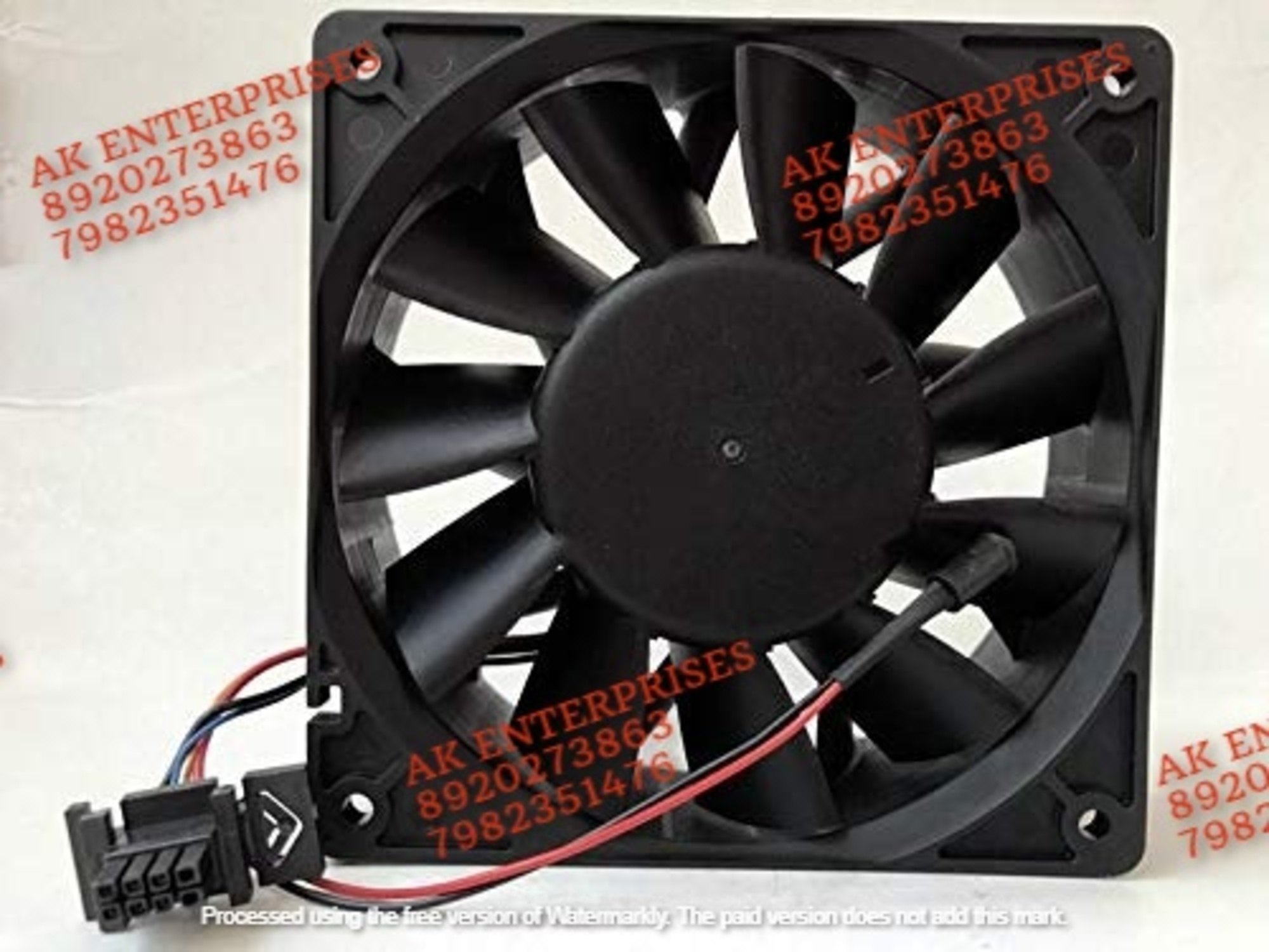 Delta PFC1212DE Axial Fan 12V DC Brushless Air Cooling Fan 5500 RPM 120 * 120 * 38mm 4-Wire (12V-3.24A)