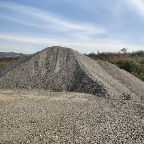 Raw Concrete Aggregates - High-quality Stone, Size Less Than 4.75mm, Black Color | Ideal For Rigid Structures And Bulk Usage