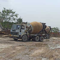 Industrial Ready Mix Concrete Machine - Capacity: 5000 Ltr/hr