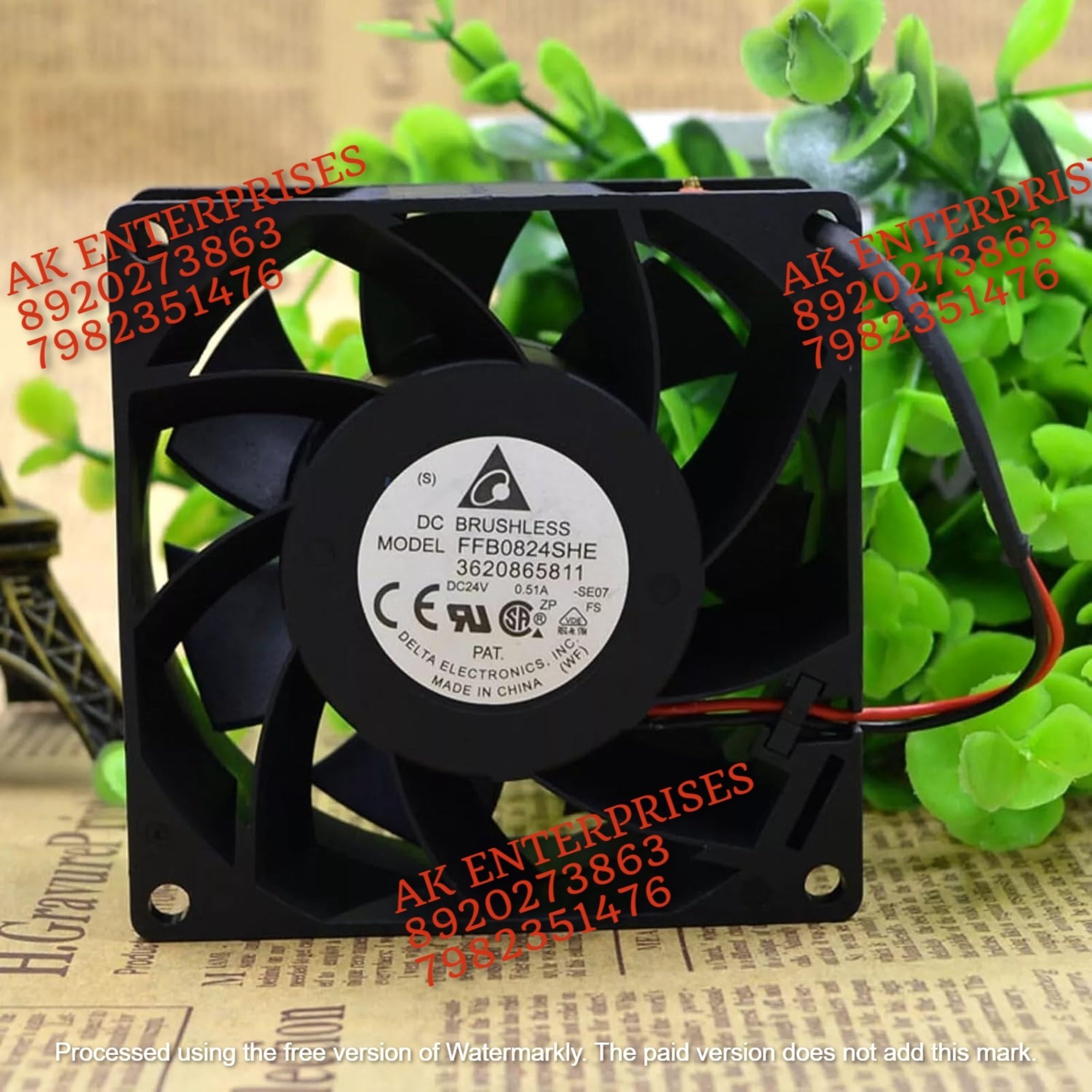 DELTA FFB0824SHE DC Brushless Fan 24V=0.51A Air Cooling Fan 4900 RPM 80 * 80 * 38mm 2-Wire