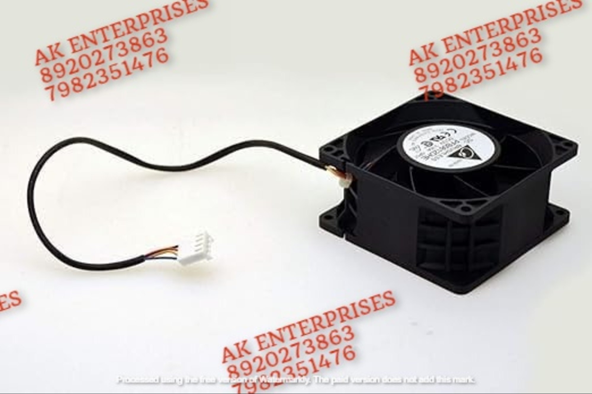 Delta PFB0812DHE Axial Fan 12V-3.30A DC Brushless Air Cooling Fan 9000 RPM 80 * 80 * 38mm 3-Wire