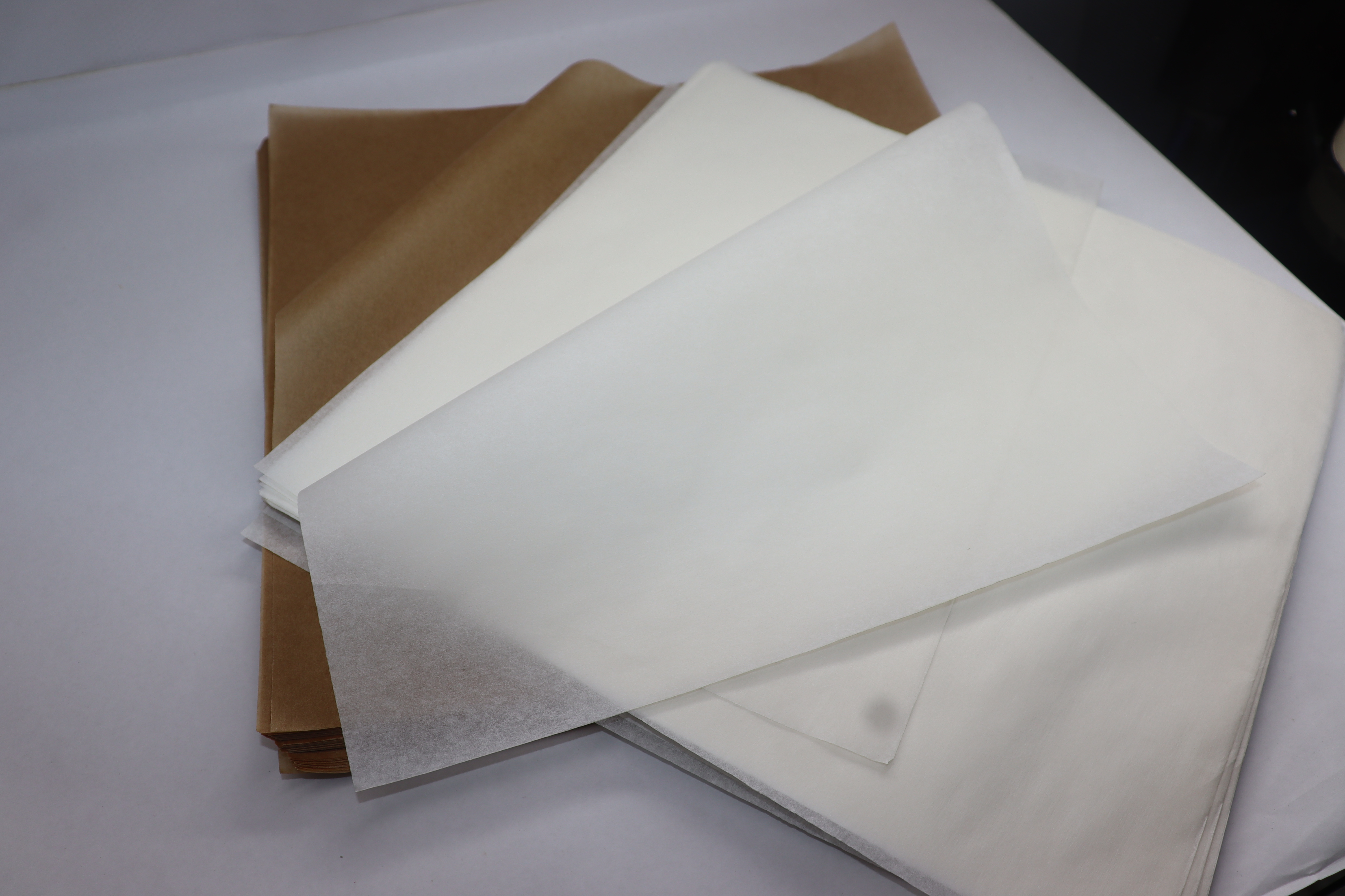 Parchment Paper 2 Side Coated 90 Gsm - Color: White