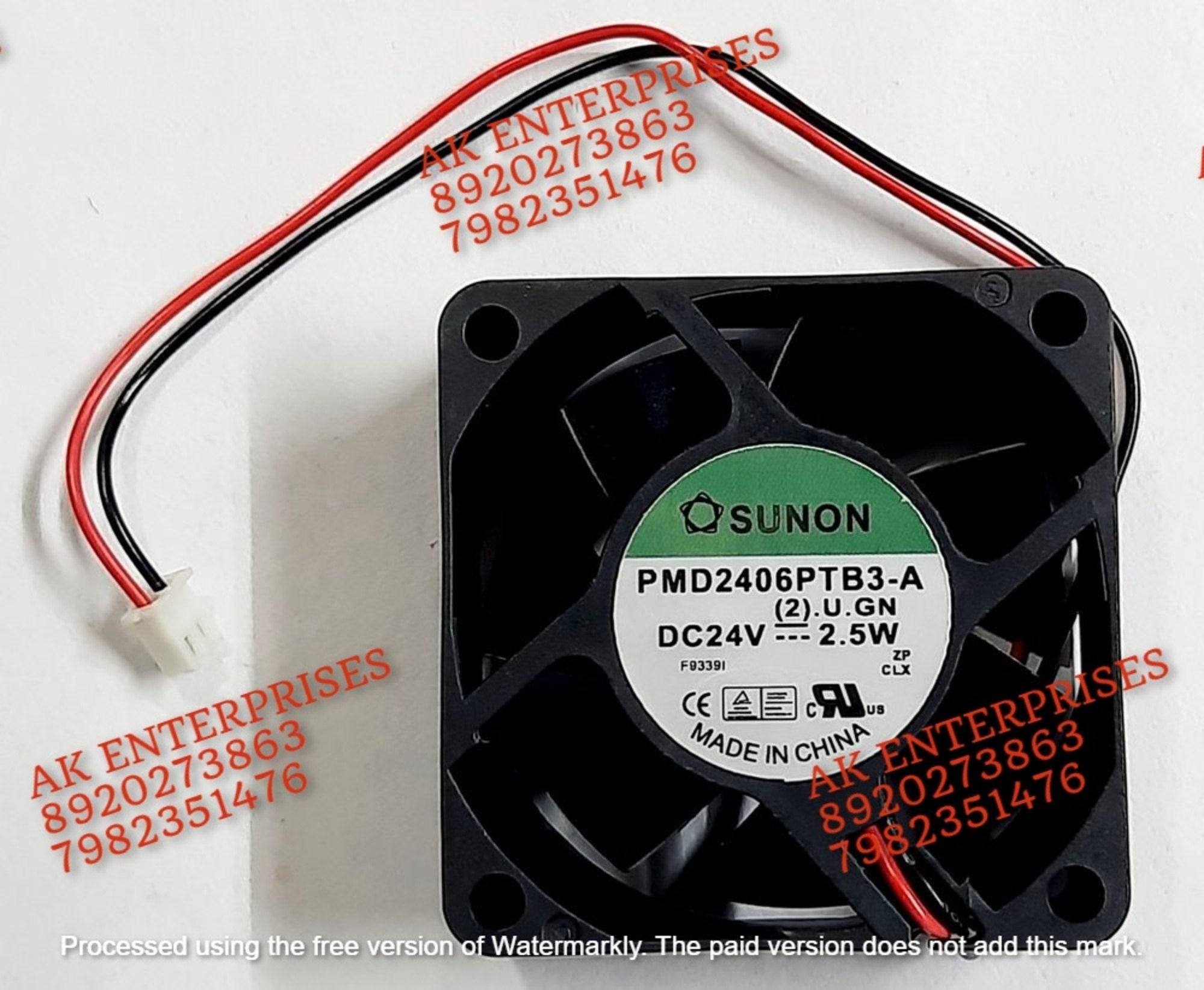 Sunon PMD2406PTB3-A Axial Fan 24V-2.5W DC Brushless Air Cooling Fan 3500 RPM 60 * 60 * 25mm 2-Wire