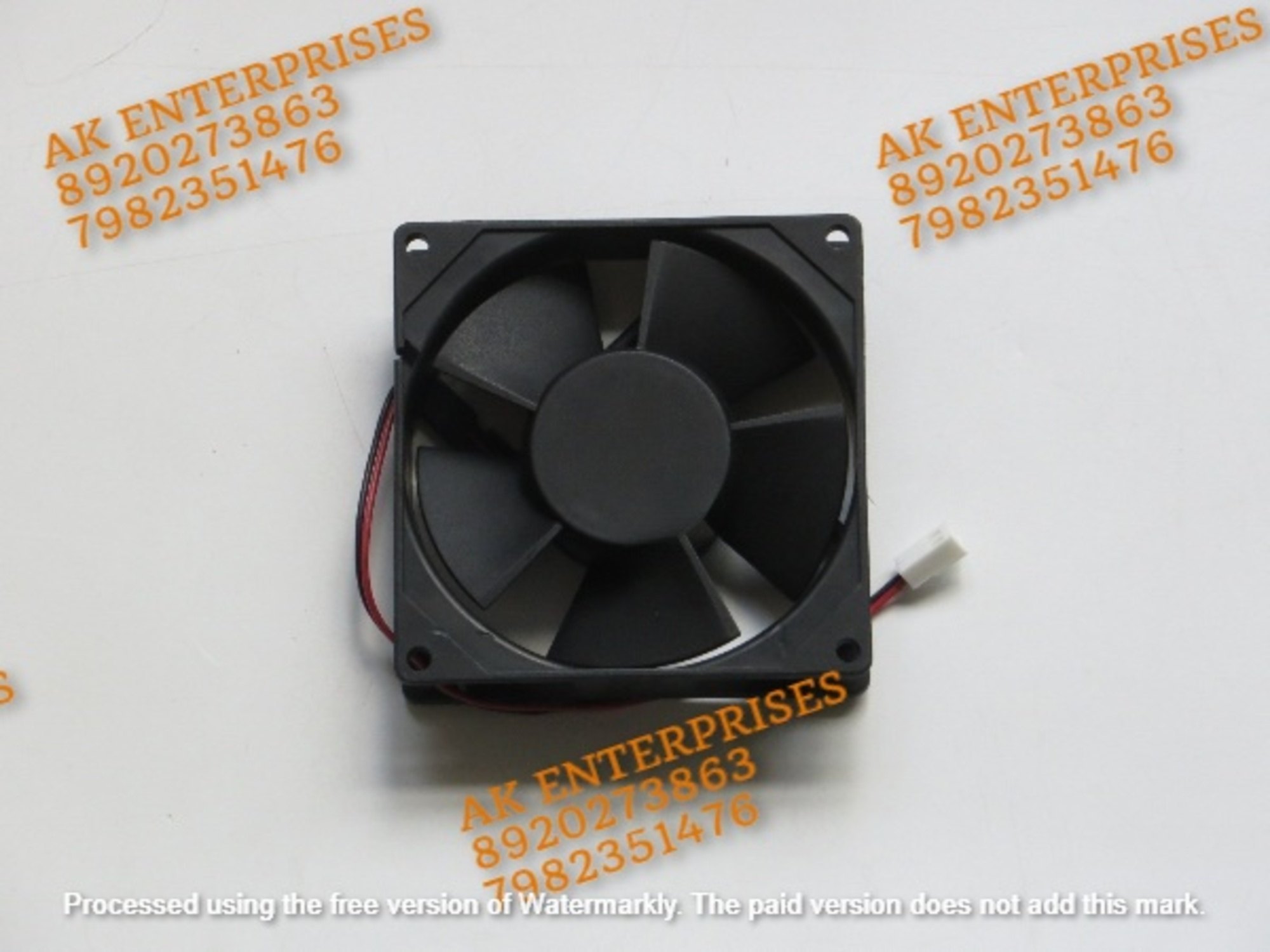 SUNON KDE2409PTBX-6A Server - Square Fan sq90x90x25, 2w, DC 24V 5.5W 2-Wire