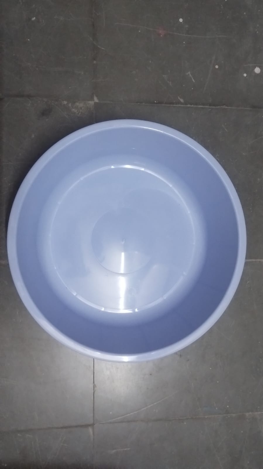 Plastic tub