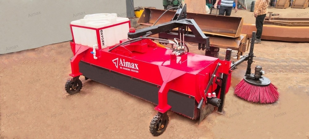 Tractor Attached Road Sweeper Machine - Capacity: 300 Kg