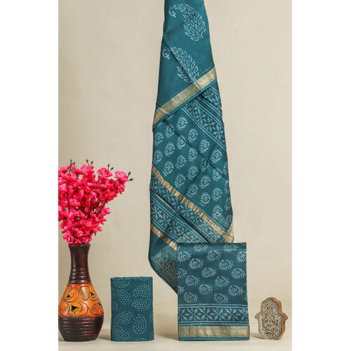 Butti Printed Maheswari Silk Suit - Color: Green