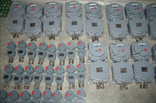 मेटल फ्लेमप्रूफ पैनल्स