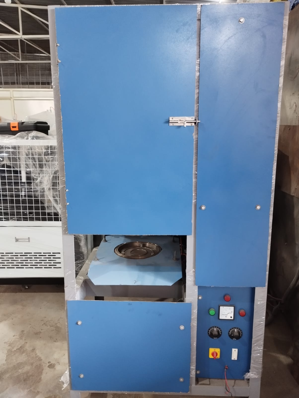 Red Fully Automatic Single Die Dona And Plate Making Machine