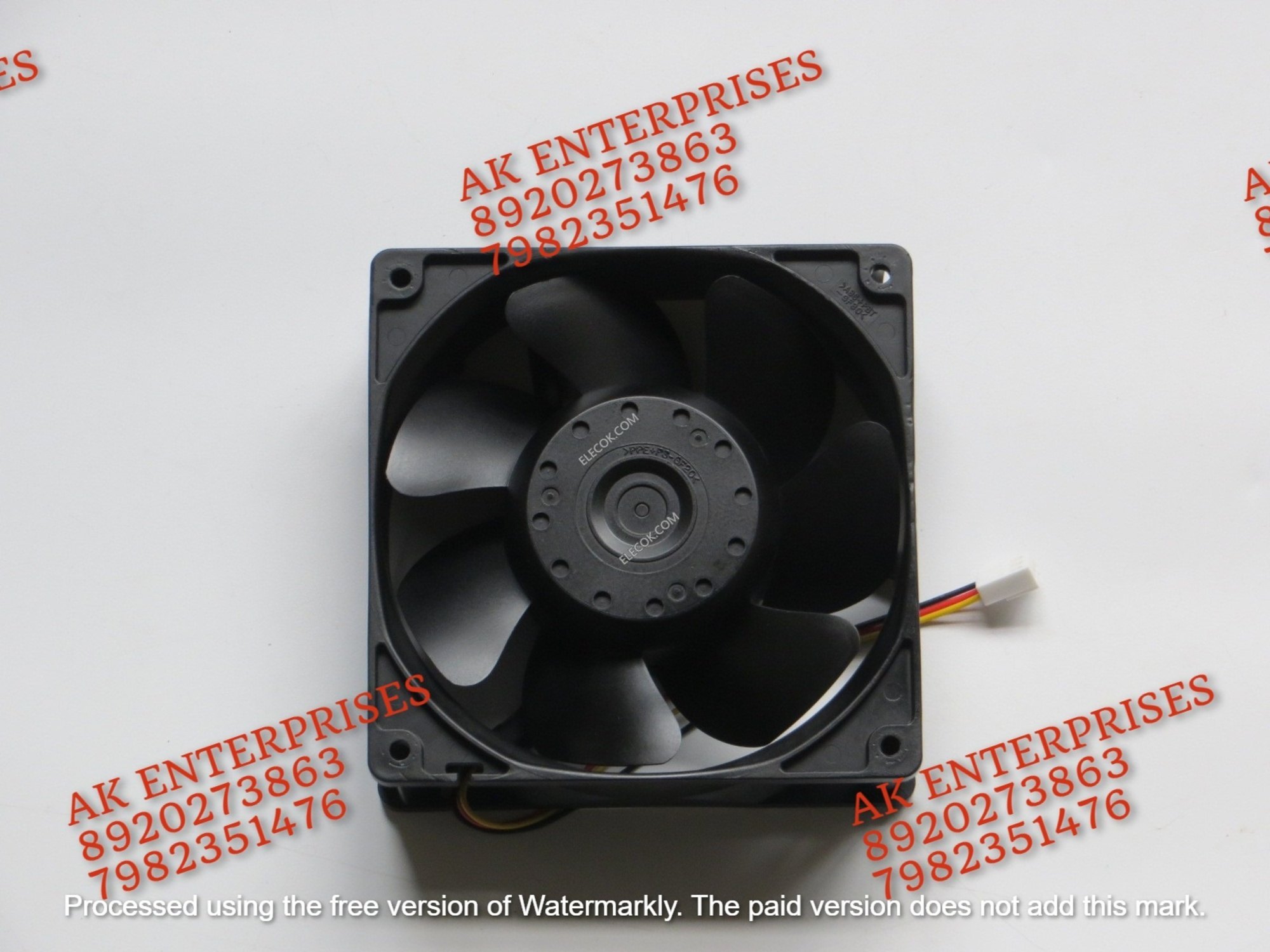 SanAce 9G1224E111 Axial Fan 24V-0.34A DC Brushless air Cooling Fan 4000 RPM 120 * 120 * 38mm 3Wire