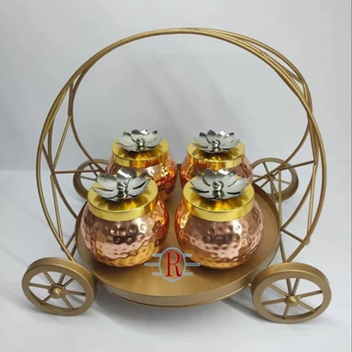 Metal Serving Baskets - Color: Golden