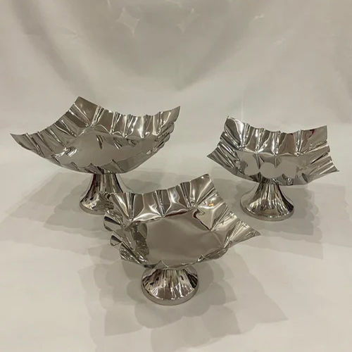 Metal Serving Bowl - Color: Silver