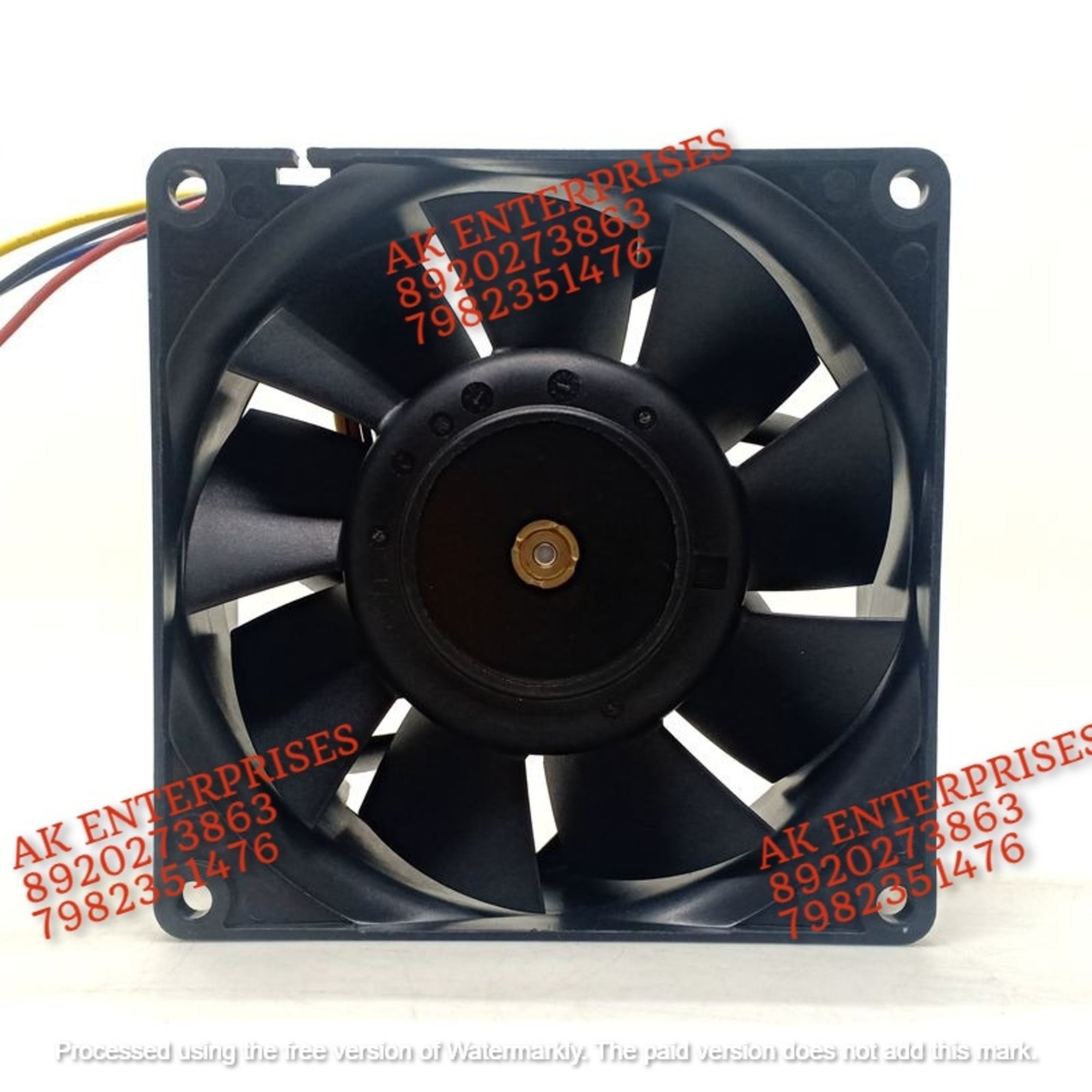 AVC 2B09238B24H Axial Fan 24V-0.75A DC Brushless Air Cooling Fan 4000 RPM 90 * 90 * 38mm 3Wire