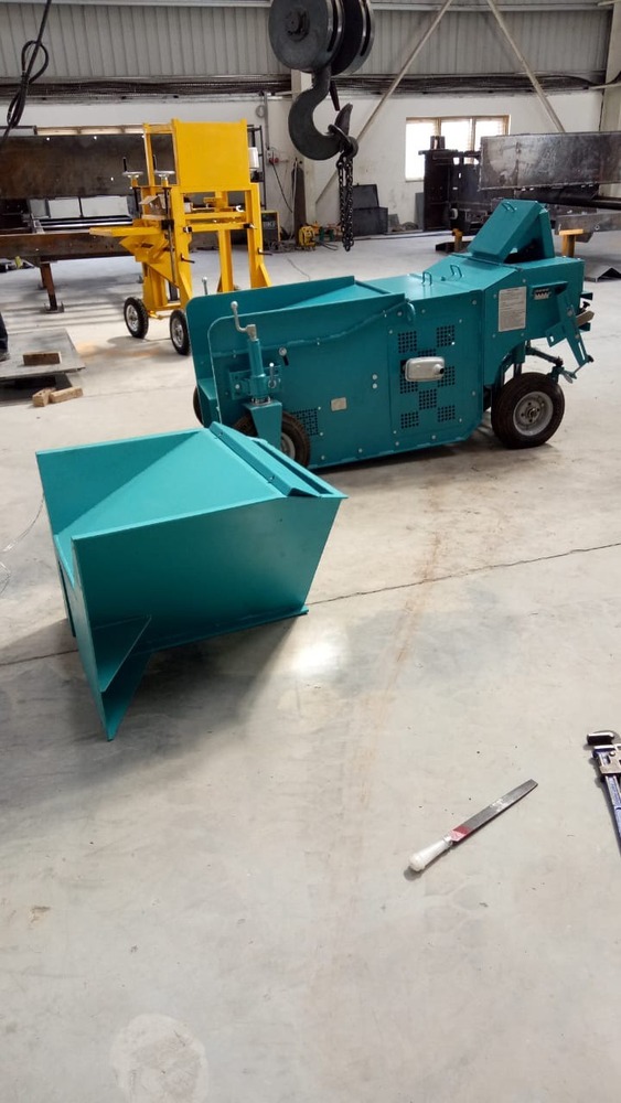 Semi Automatic Kerb Paver Machine