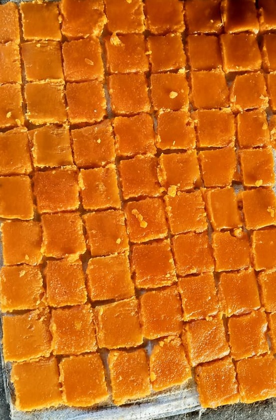 High Quality Jaggery - Fineness (%): Na