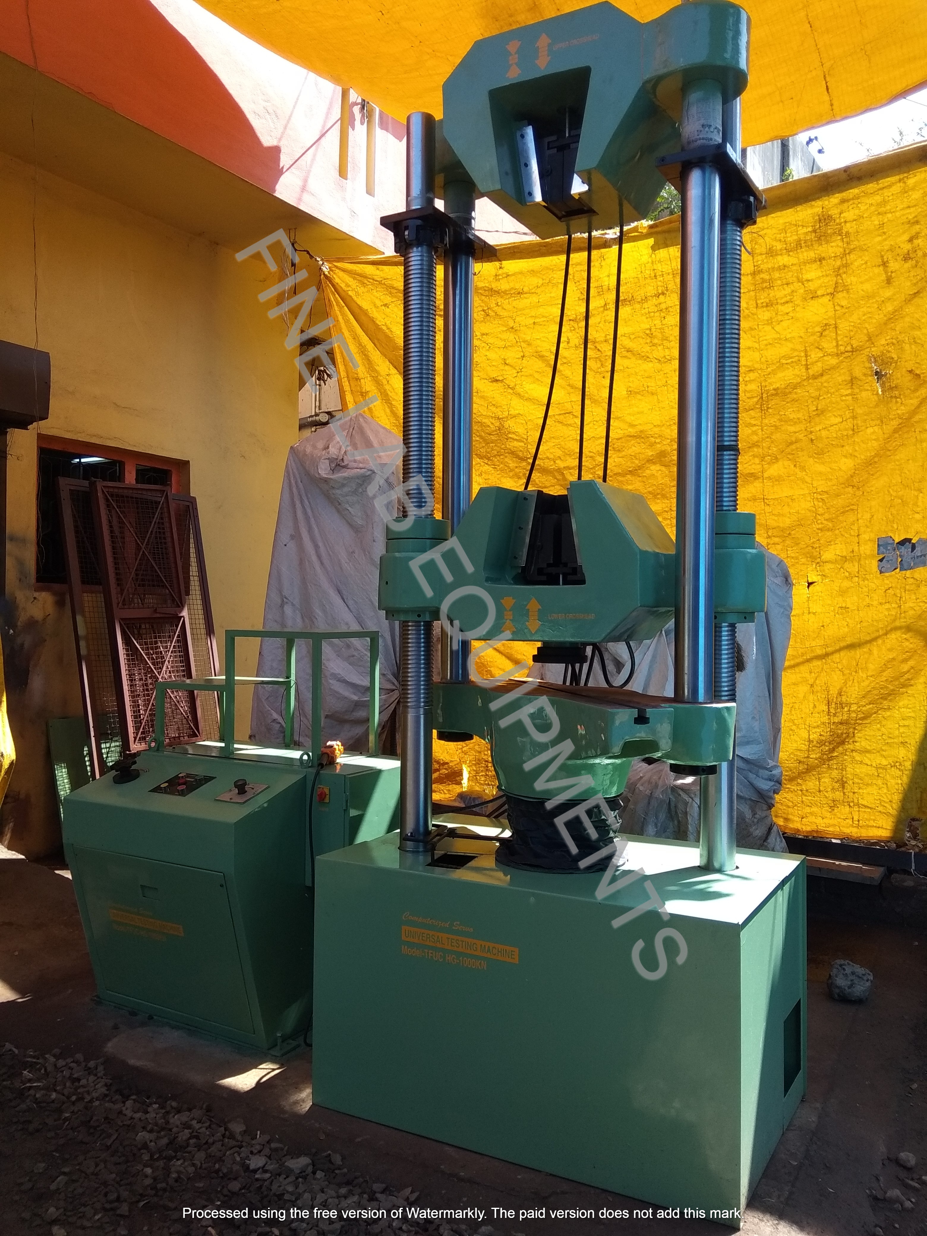 Utmf 100 Ec Front Open Machine - Color: Green And Black