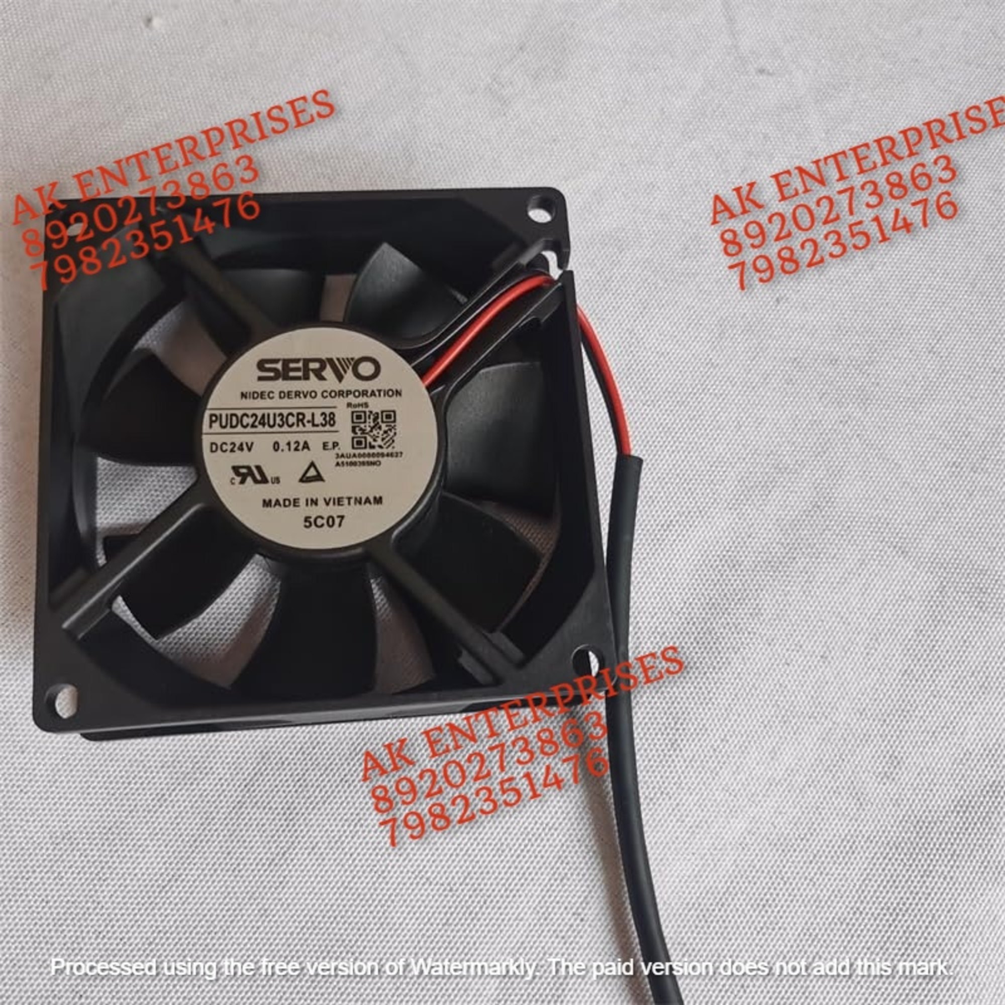 SERVO PUDC24U3CR-L38 Axial Fan 24V-0.12A /2.8W DC Brushless Air Cooling Fan 3000 RPM 80 * 80 * 25mm 3Wire