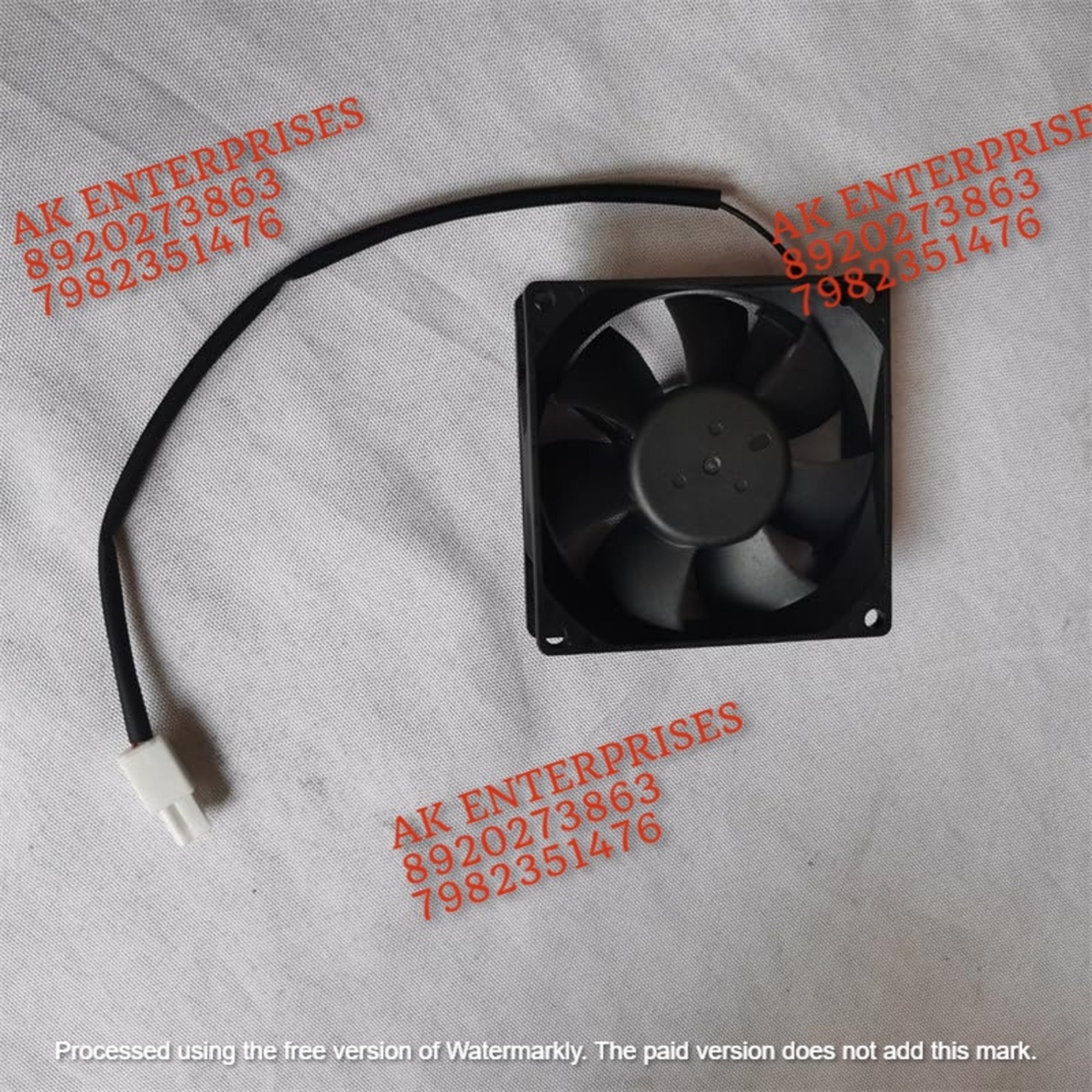 SERVO PUDC24U3CR-L38 Axial Fan 24V-0.12A /2.8W DC Brushless Air Cooling Fan 3000 RPM 80 * 80 * 25mm 3Wire