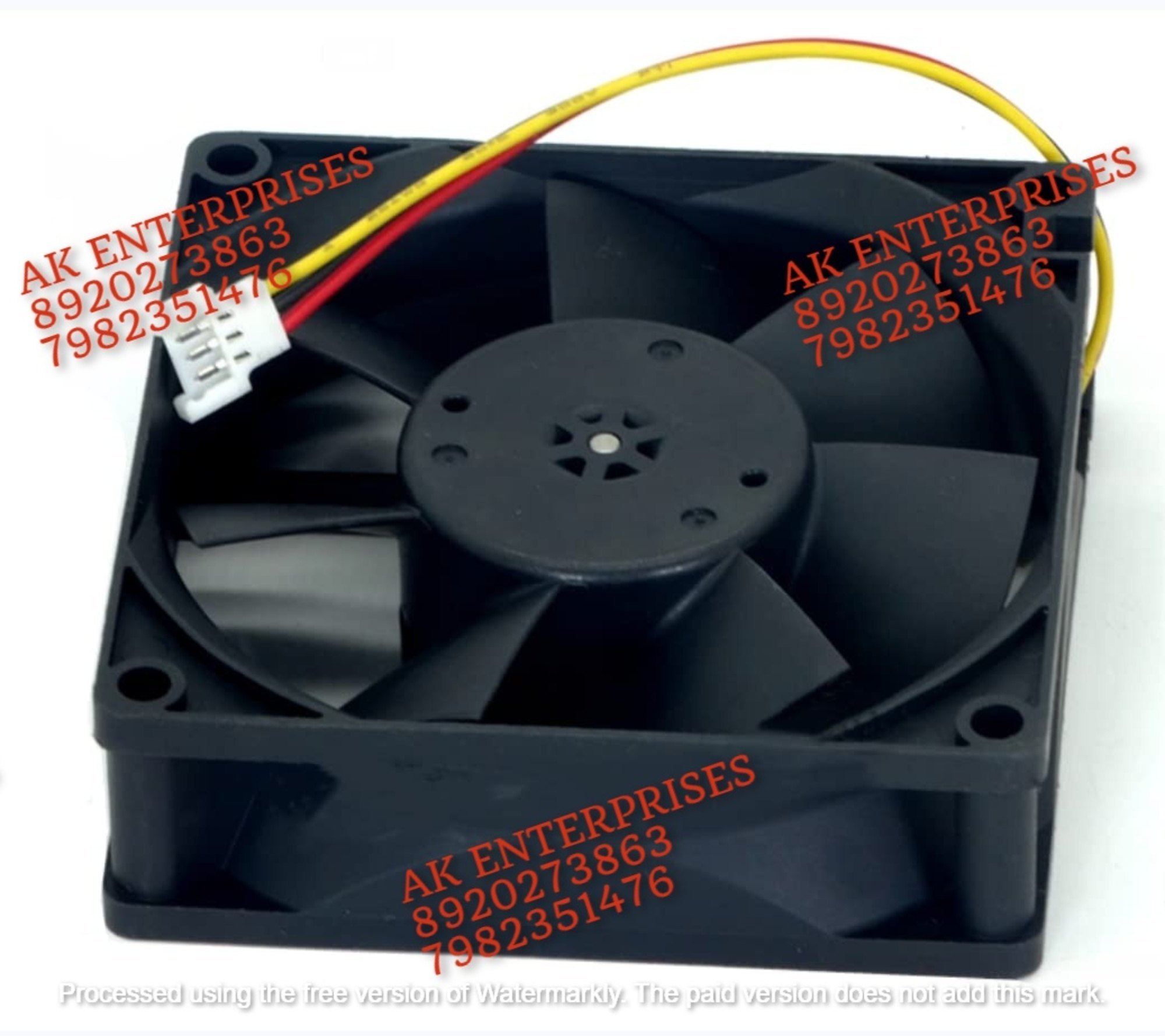  MMF-08G24ES Axial Fan 24V-0.13A DC Brushless Air Cooling Fan 5500 RPM 80 * 80 * 25mm 3Wire