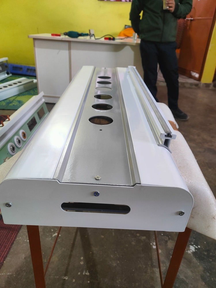Horizontal Bed Head Panel Unit - Dimension (L*w*h): 4(l) Foot (Ft)