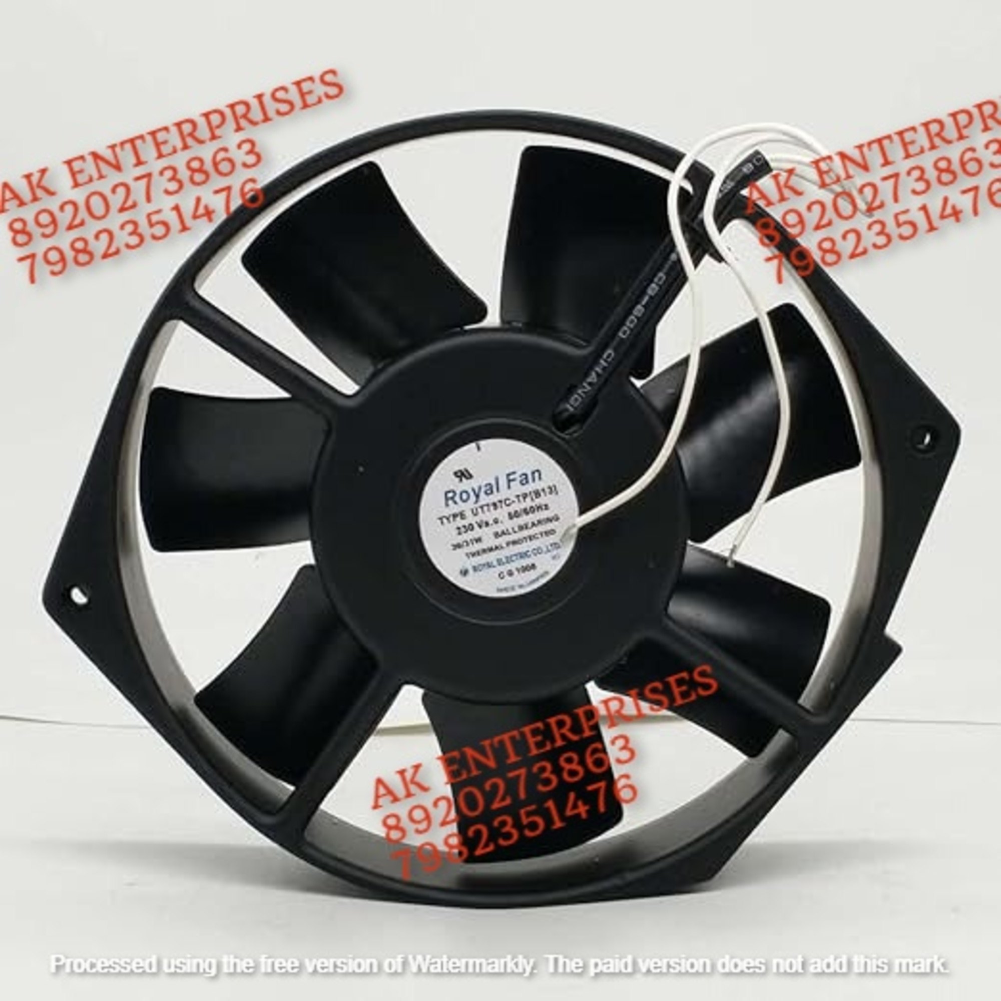 Royal Fan UT797C-TP(B13) Axial Fan 230VAC-50/60Hz 36/31W DC Brushless Air Cooling Fan 1800 RPM 172 * 150 * 38mm 2Wire