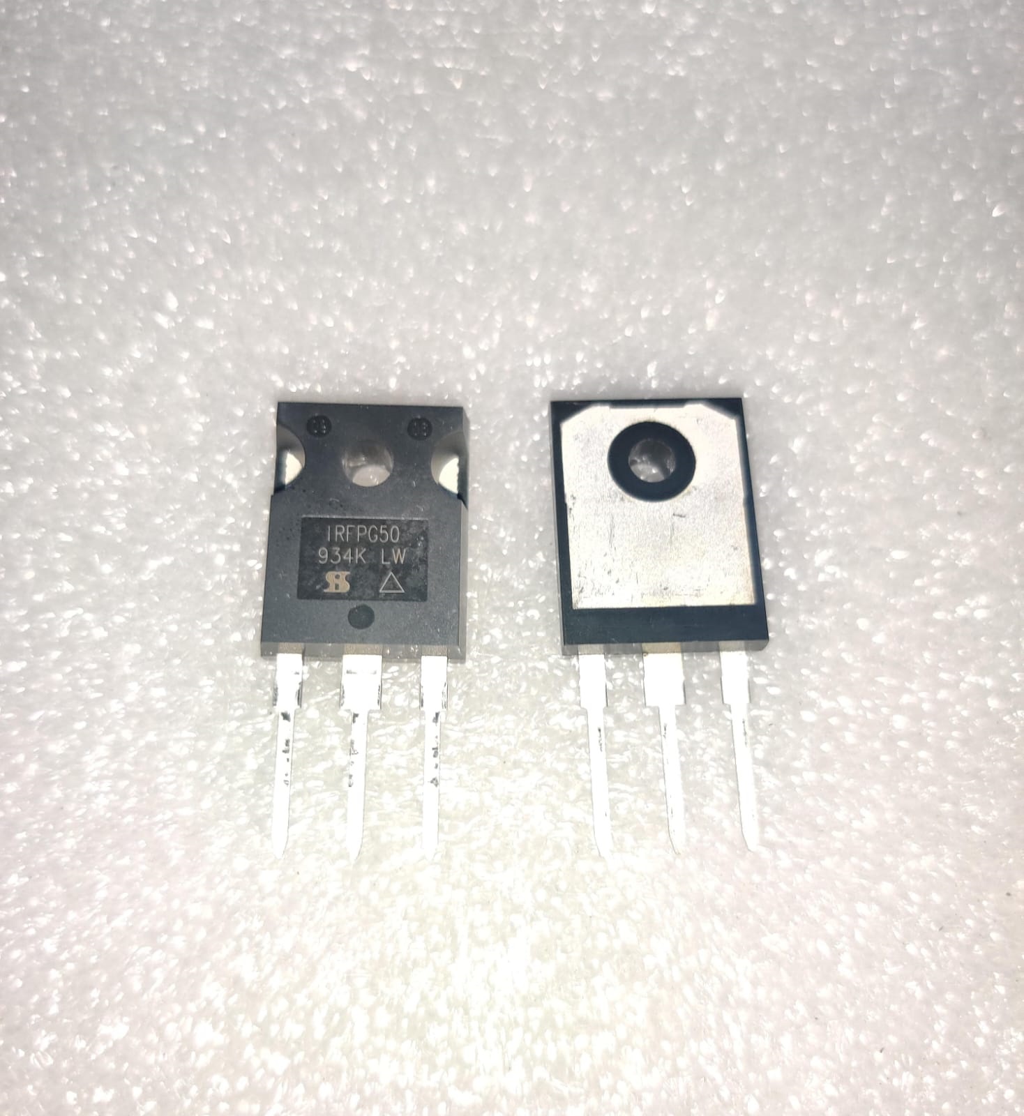 Irfp G50pbf - Color: Black