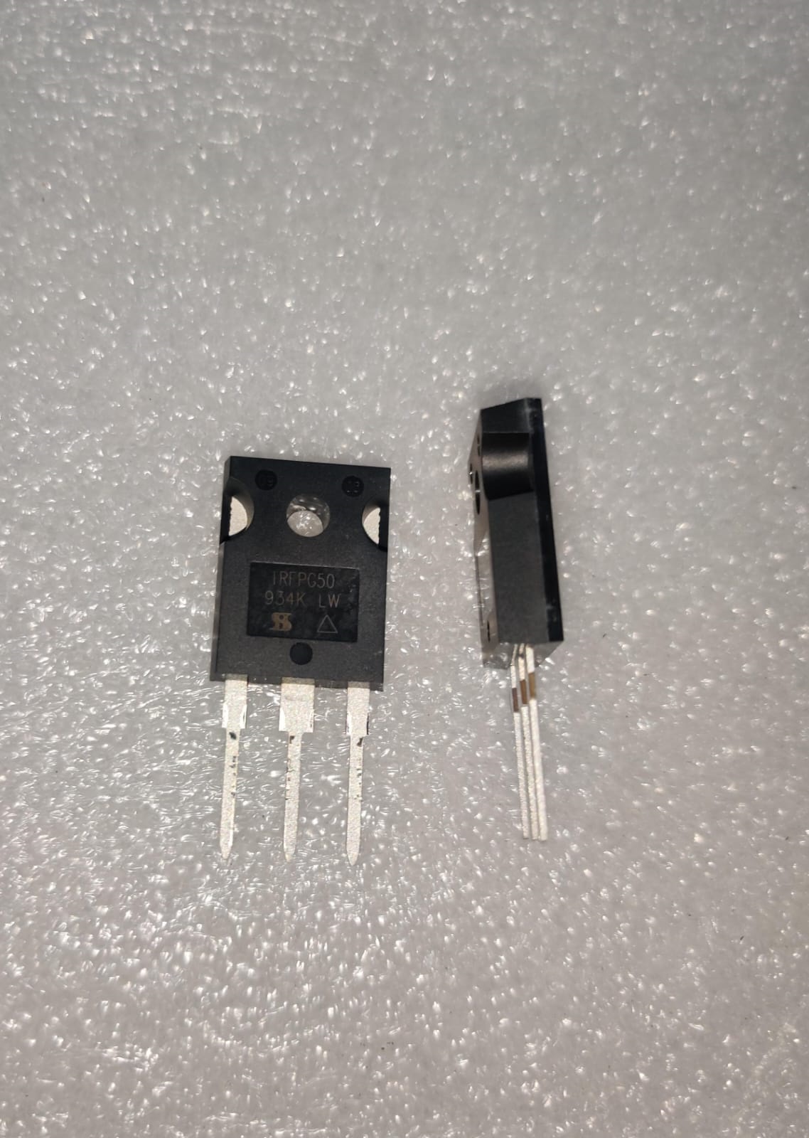 Irfp G50pbf - Color: Black