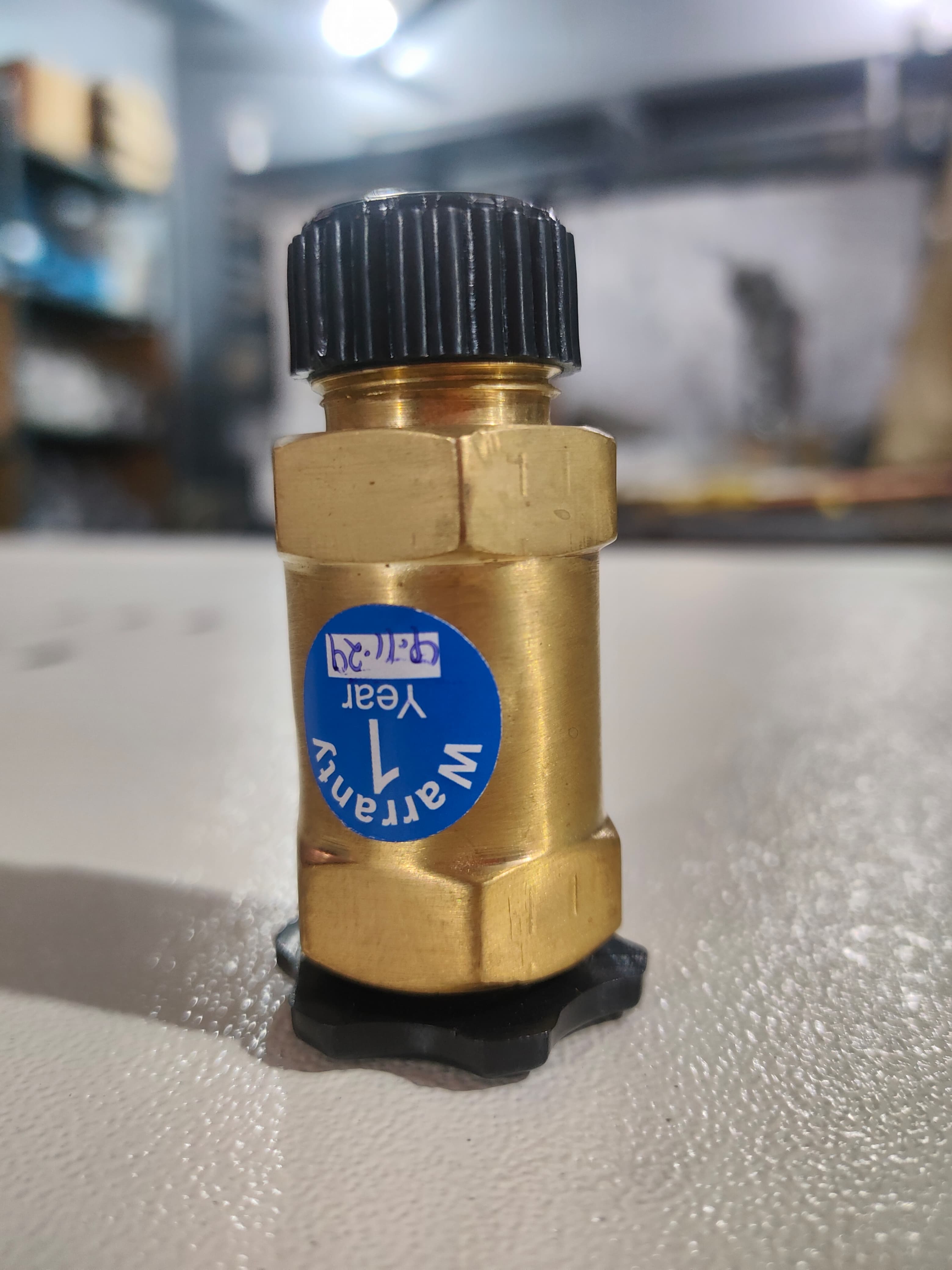 Non Return Valve For Oxygen Manifold - Material: Brass