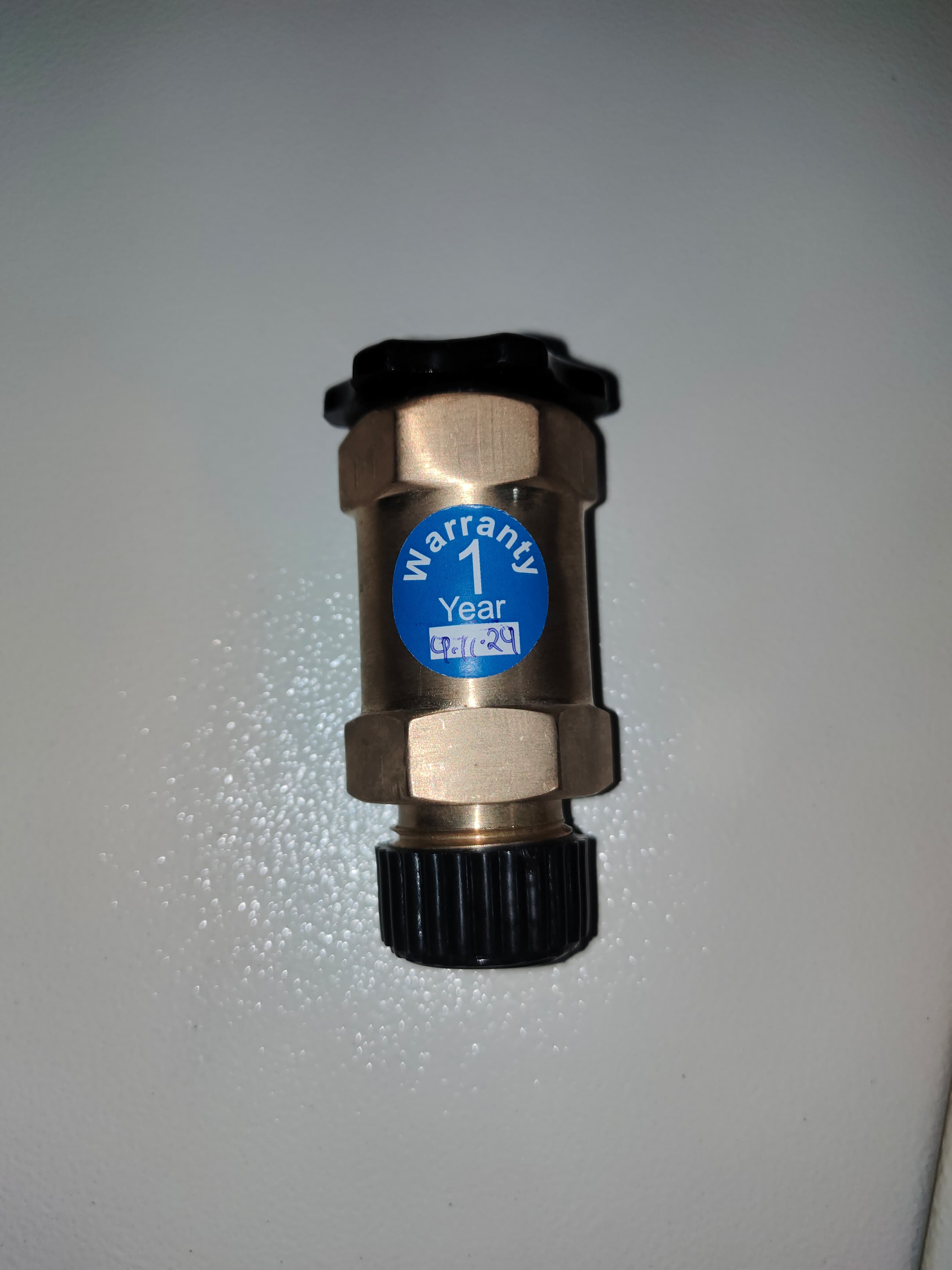 Non Return Valve For Oxygen Manifold - Material: Brass