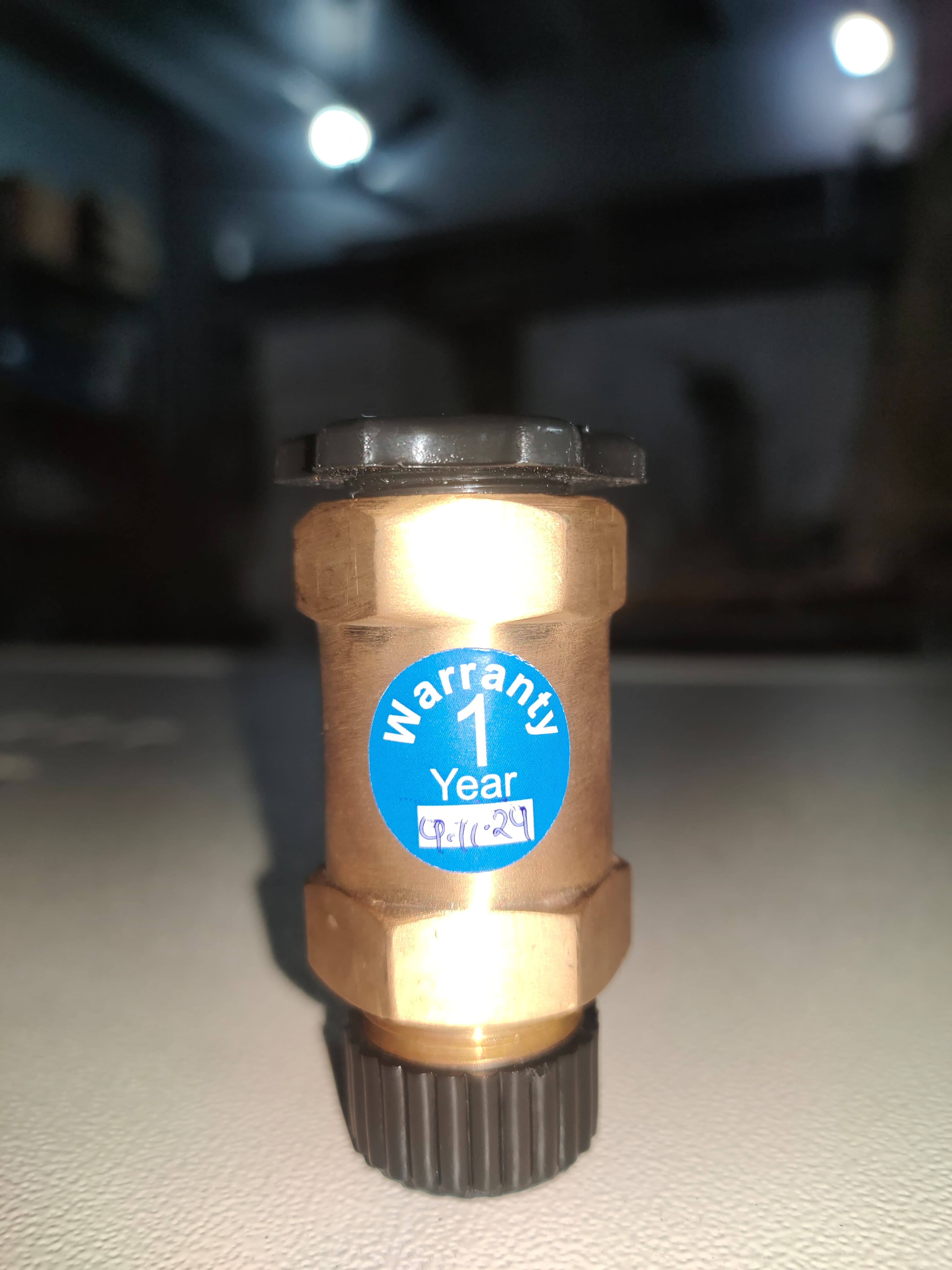 Non Return Valve For Oxygen Manifold - Material: Brass