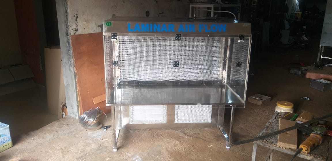 Horizontal Laminar Air Flow - Ss304, 600x600x600 Mm | Hepa Filter 99.97%, Glass Fiber Media, Low Noise & Vibration, Cleanroom Use