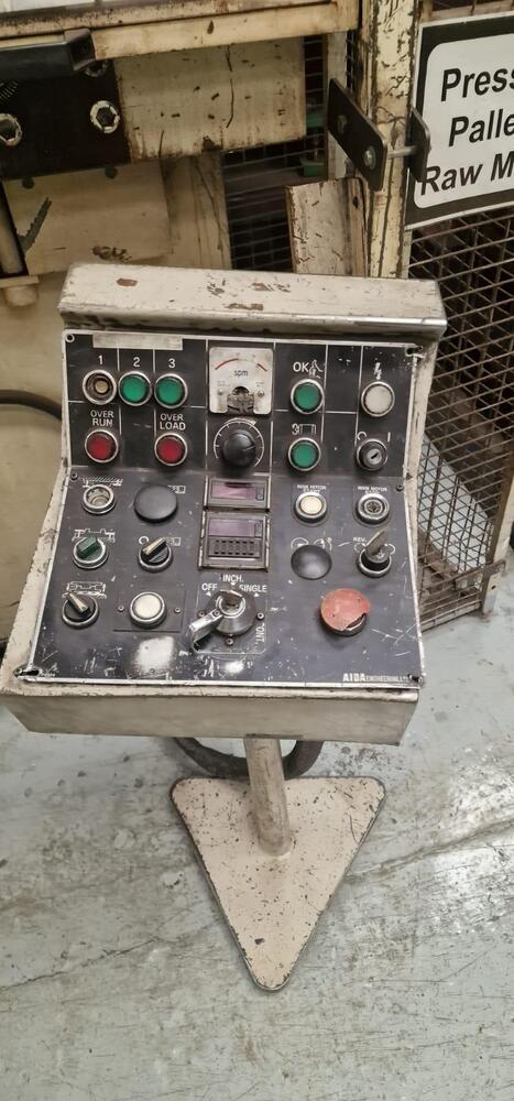 1458 Aida C Frame Double Crank Press - Cap: 250 Tons, Stroke: 280mm, Bed Size: 2700 X 920mm, Ram Size: 2100 X 700mm, Die Height: 550mm, 35 Spm, Die Cushion