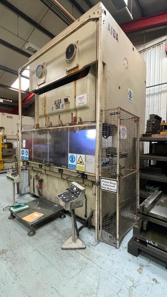 1458 Aida C Frame Double Crank Press - Cap: 250 Tons, Stroke: 280mm, Bed Size: 2700 X 920mm, Ram Size: 2100 X 700mm, Die Height: 550mm, 35 Spm, Die Cushion