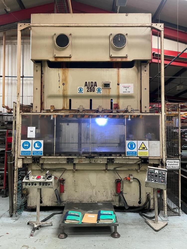 1458 Aida C Frame Double Crank Press - Cap: 250 Tons, Stroke: 280mm, Bed Size: 2700 X 920mm, Ram Size: 2100 X 700mm, Die Height: 550mm, 35 Spm, Die Cushion