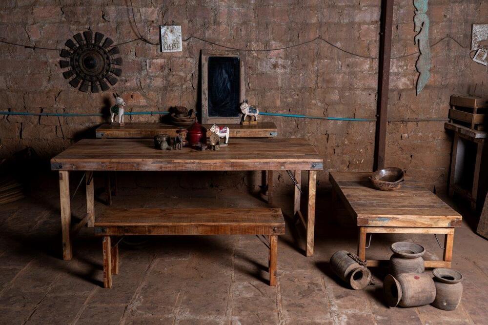 वुडिंग शादी की मेज