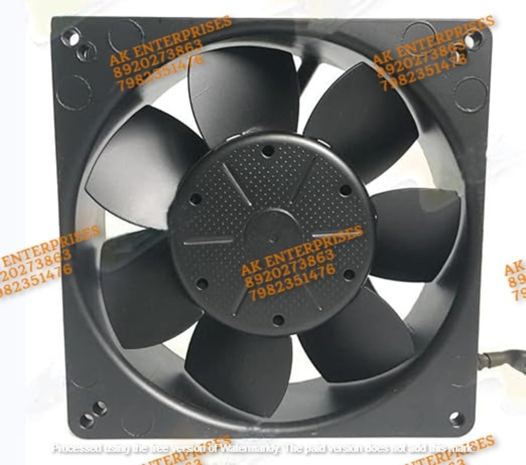  EBMPAPST 5118N Axial Fan 48V=0.20A 9.5W 2900r/min DC Brushless Air Cooling Fan 135 * 135 * 38mm 2-Wire (Metal)